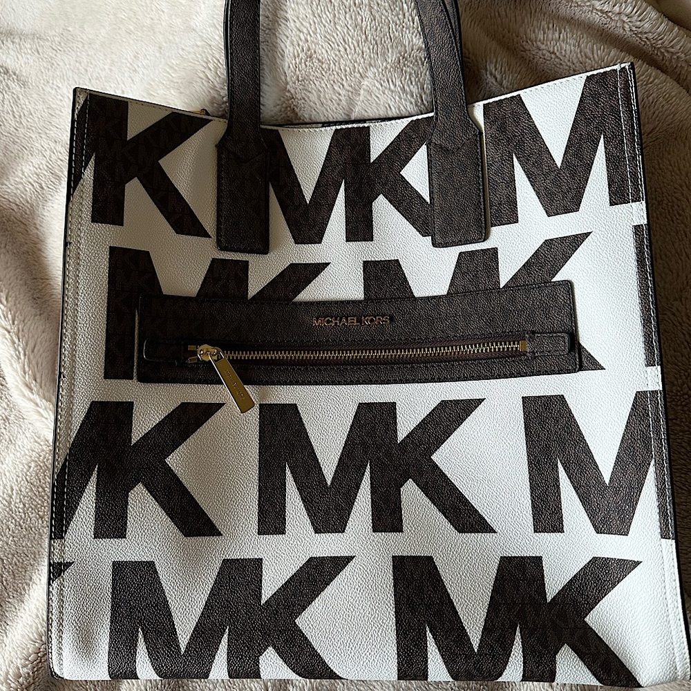 BRAND NEW WITH TAGS MICHAEL KORS KENLEY